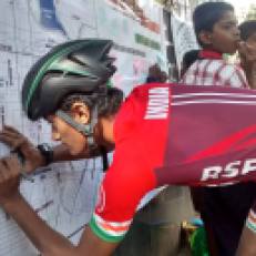 A young skater participating in the community mapping exercise during Malleshwaram Cycle Day